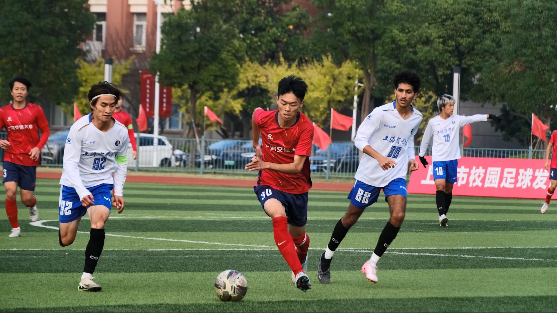 开云体育app安全下载-包含高校足球联盟赛精彩纷呈，人才辈出的词条